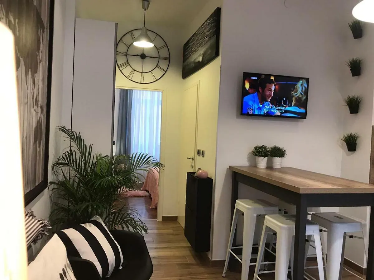 Arena Design Apartments With Free Private Parking And With A Terrace