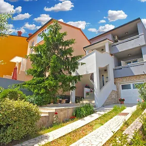Appartamento Nadija 1366, Pola